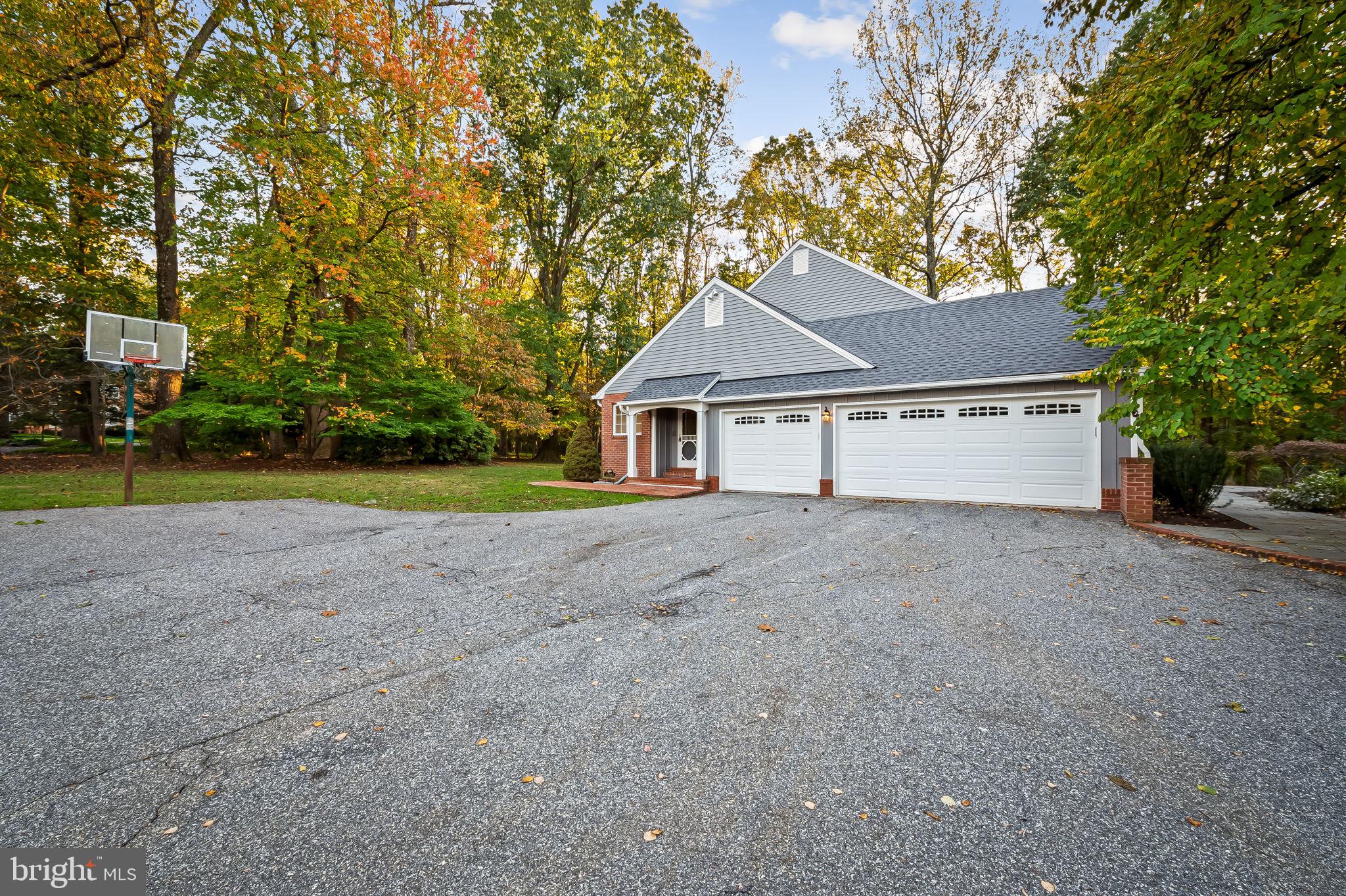 LAURELFORD - Residential