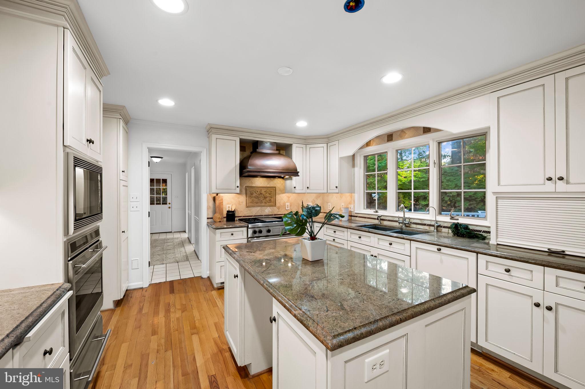 LAURELFORD - Residential