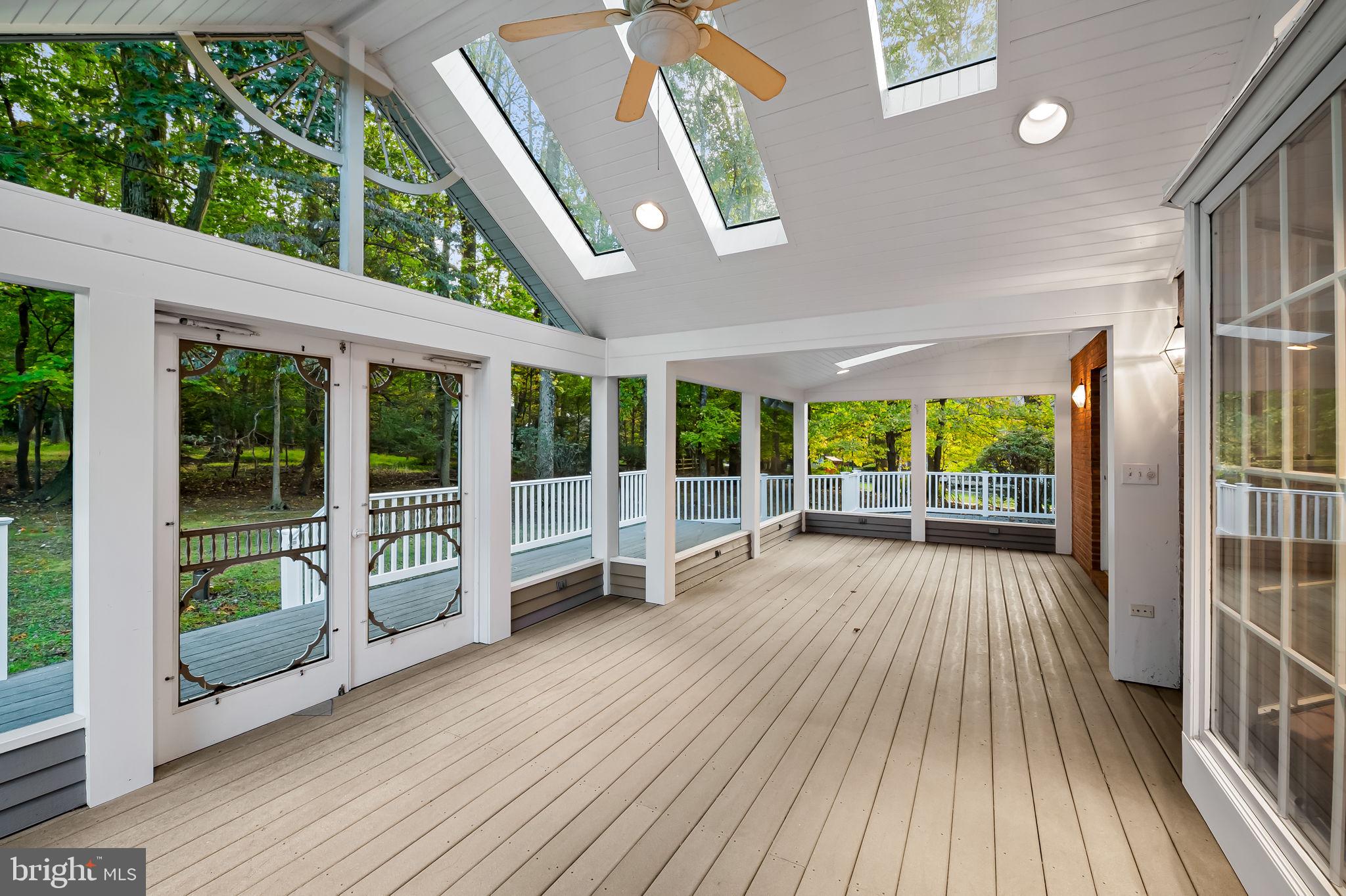 LAURELFORD - Residential