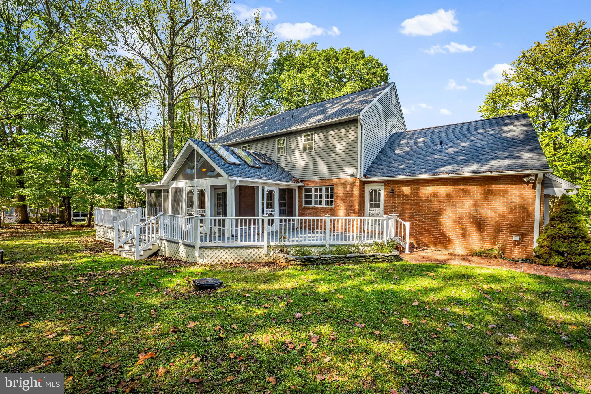 LAURELFORD - Residential