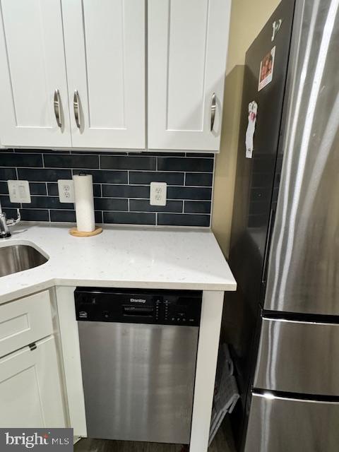 COUNTRY CLUB VIEW - Residential Lease