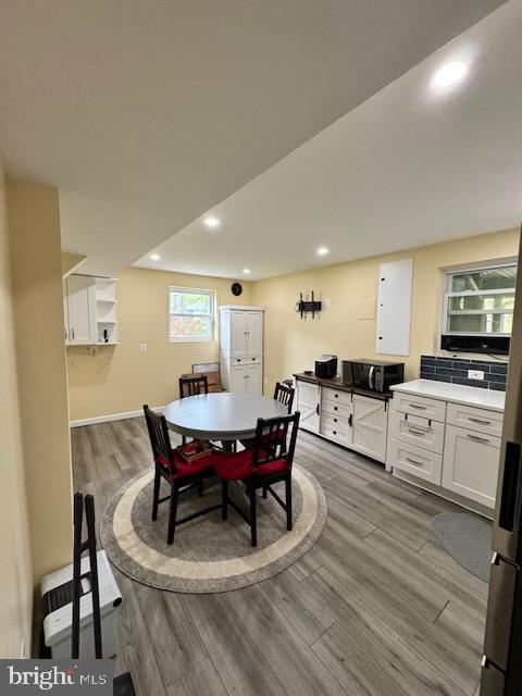 COUNTRY CLUB VIEW - Residential Lease