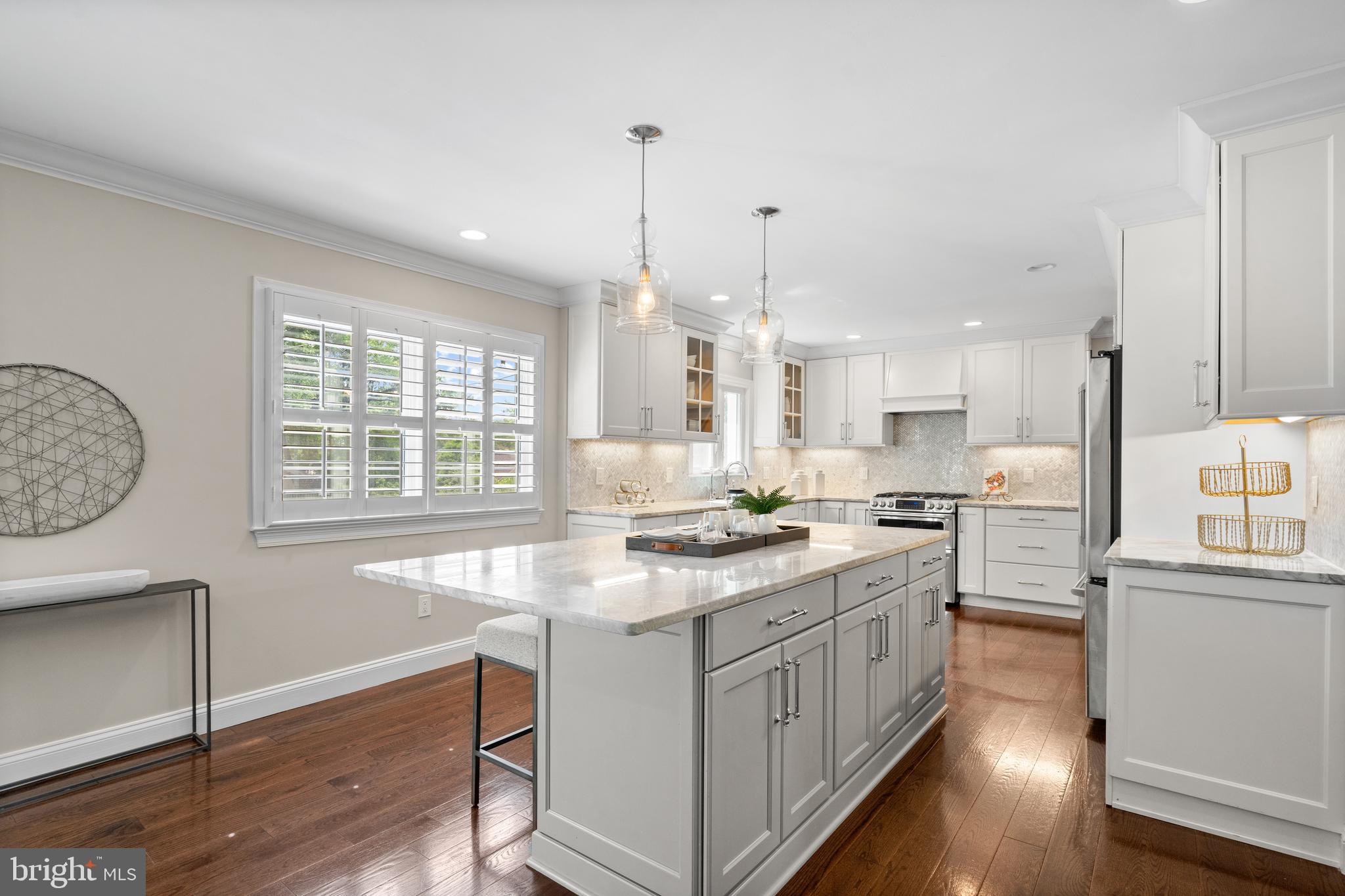 WAYNEWOOD - Residential