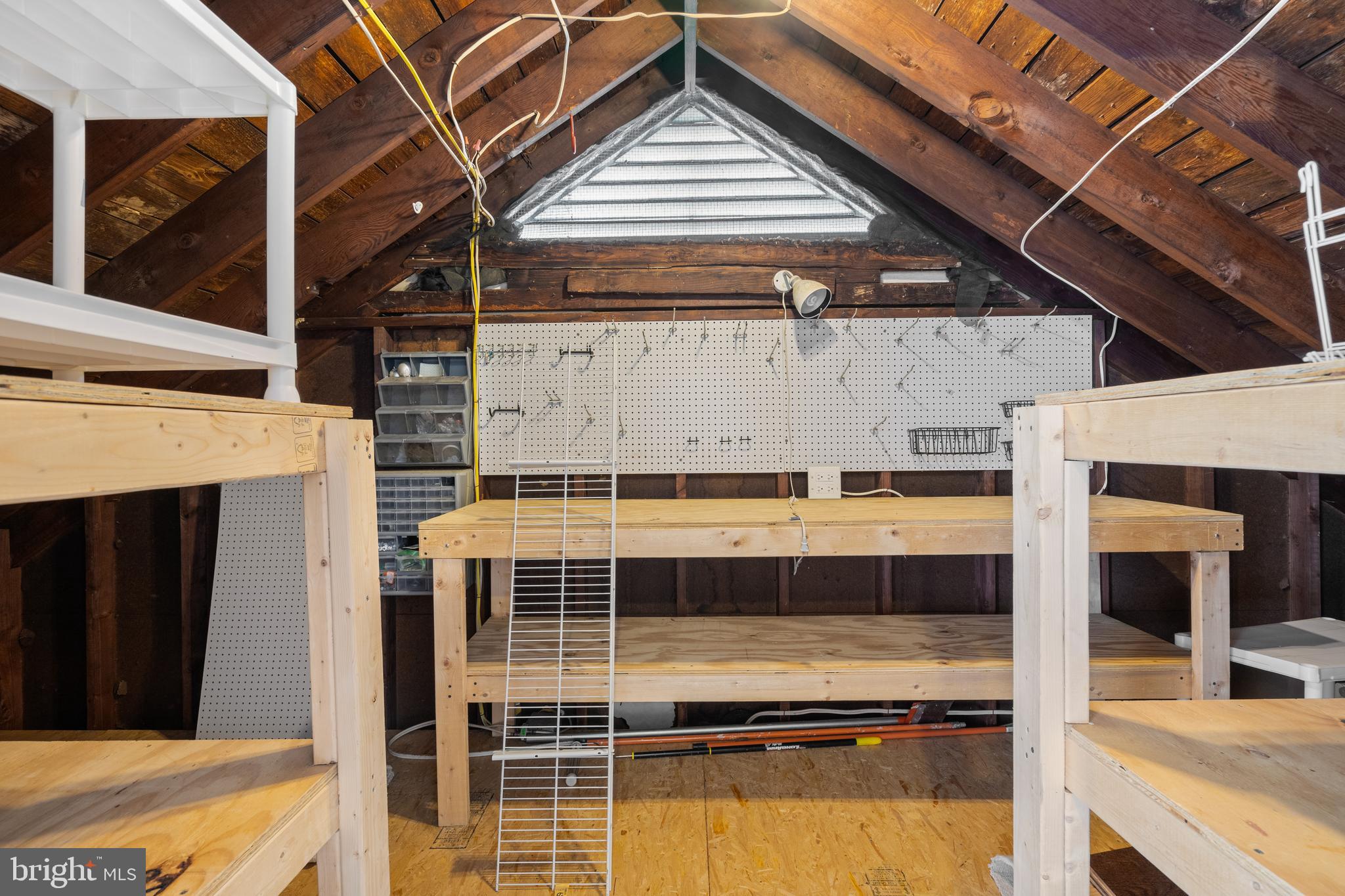 WAYNEWOOD - Residential