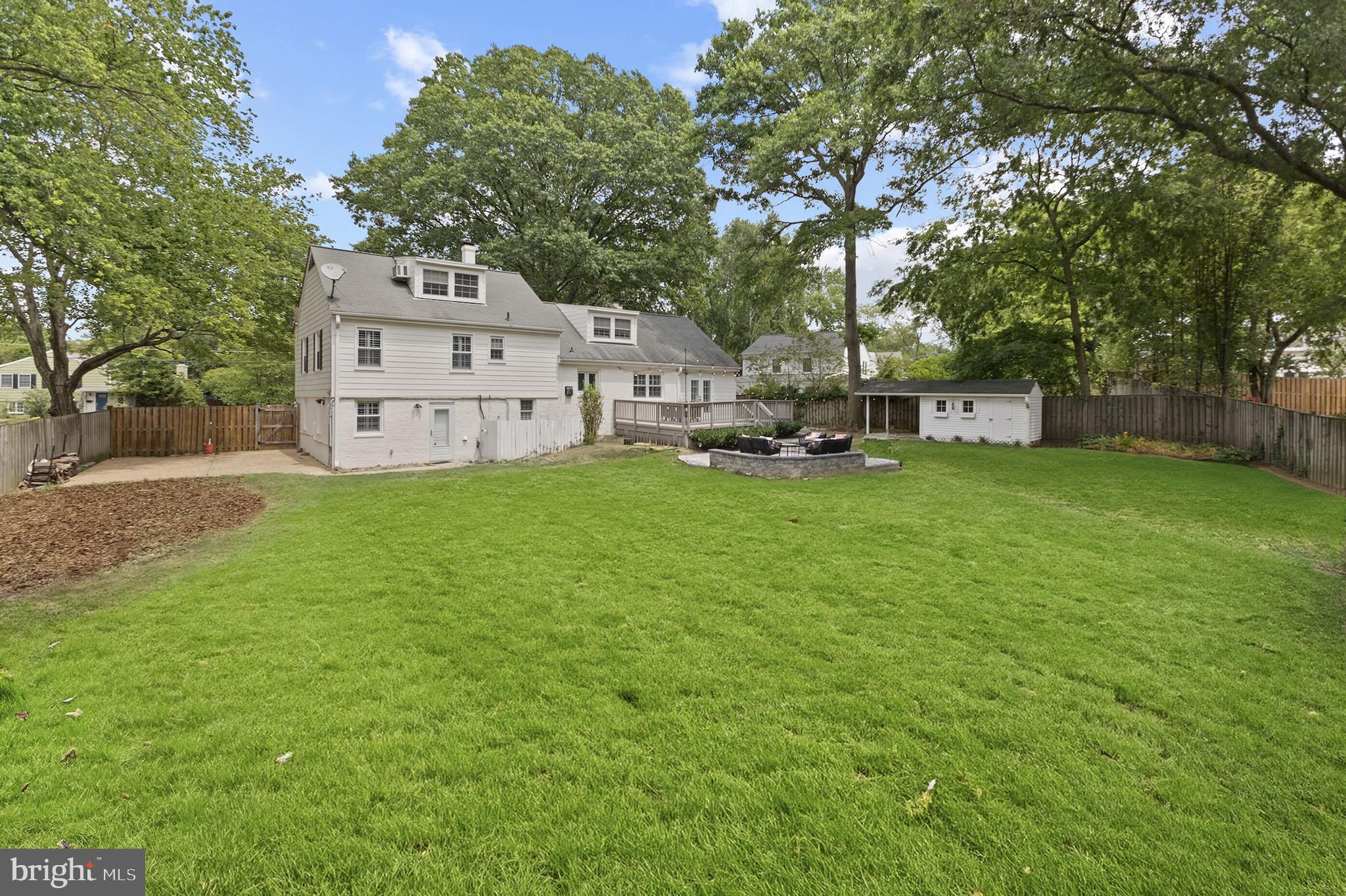 WAYNEWOOD - Residential