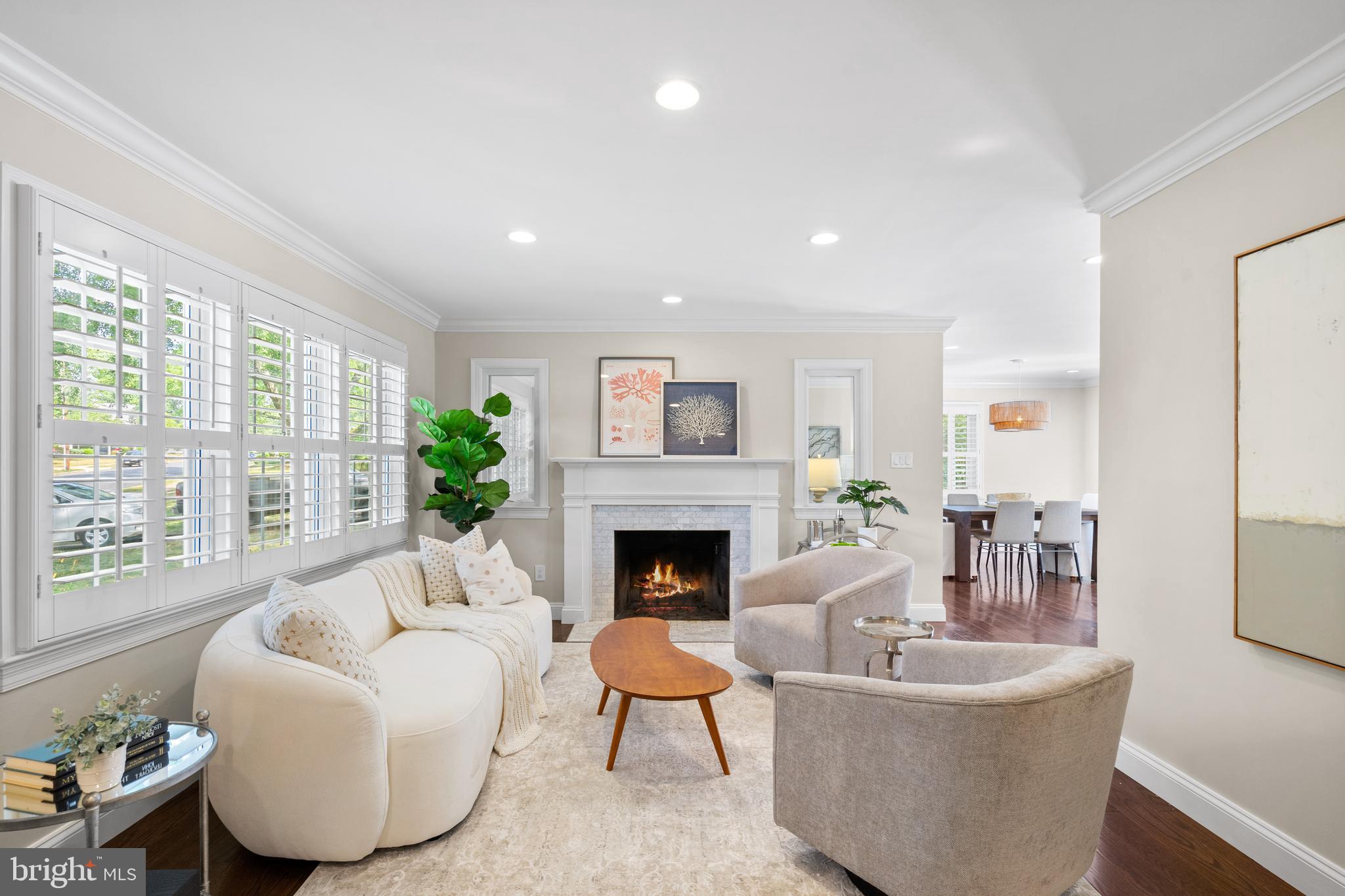 WAYNEWOOD - Residential