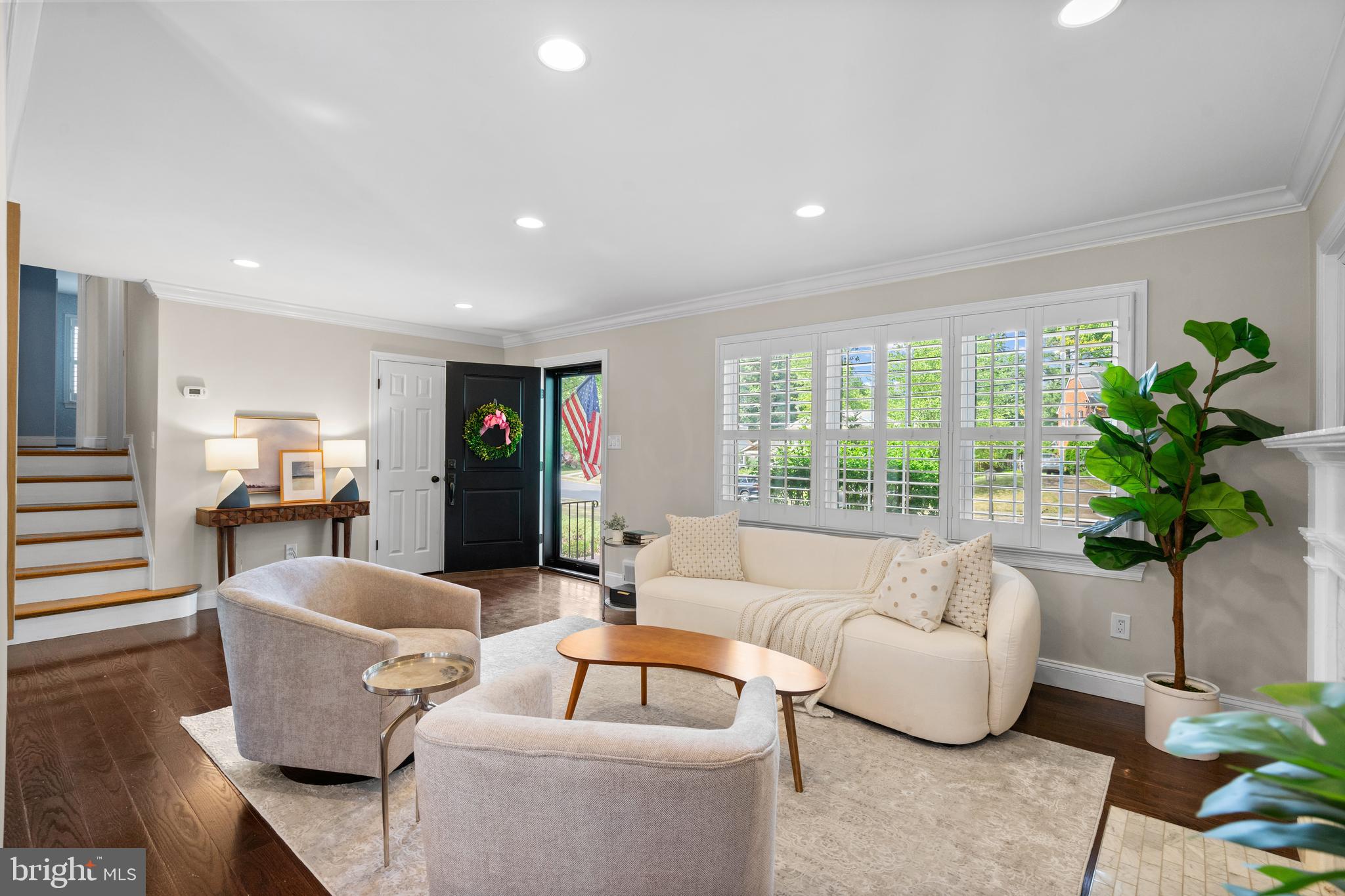 WAYNEWOOD - Residential