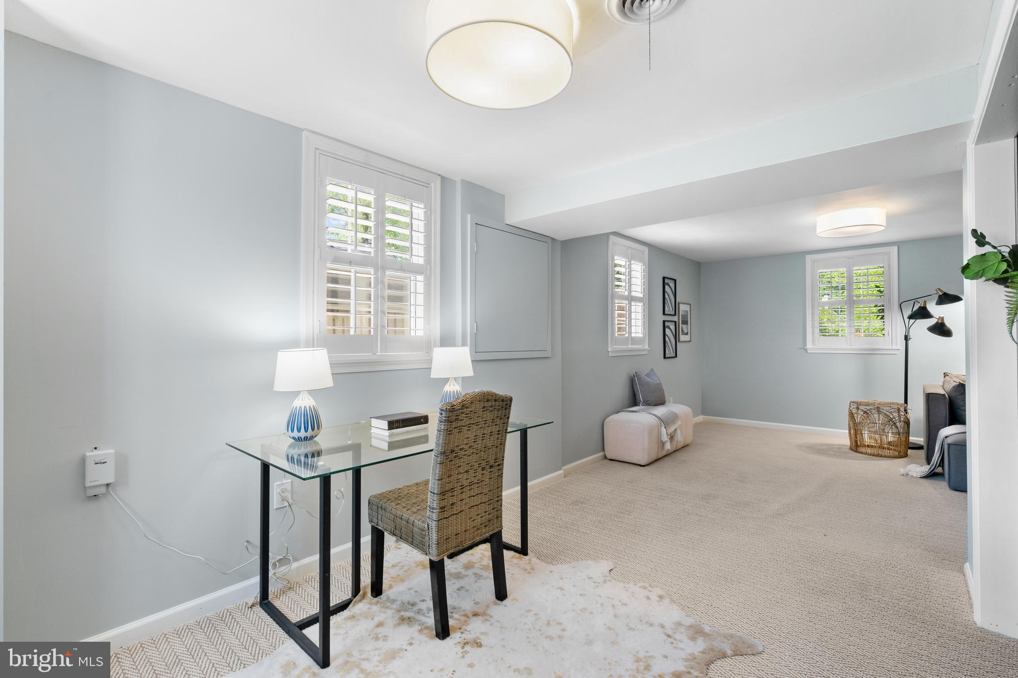 WAYNEWOOD - Residential