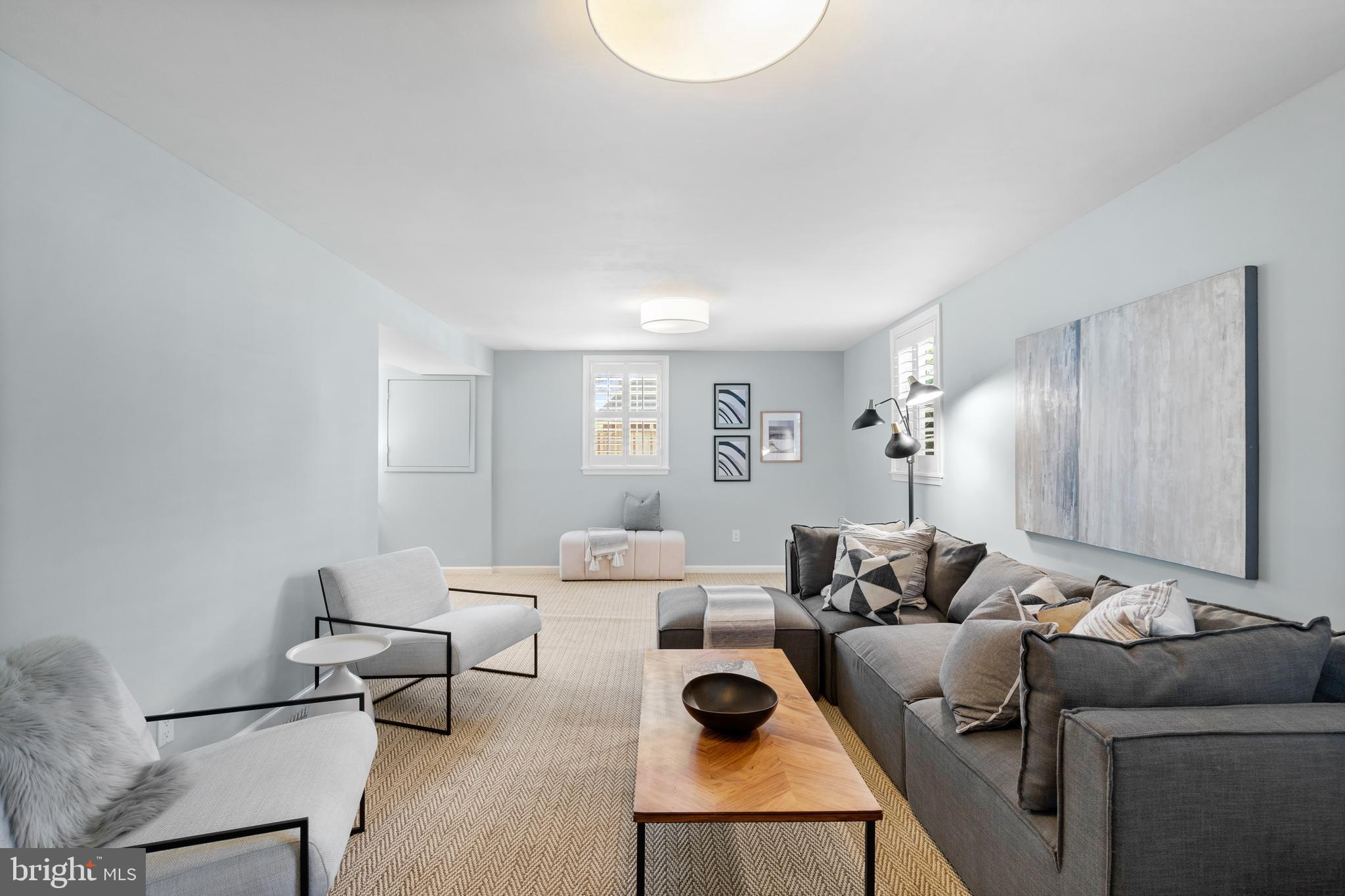 WAYNEWOOD - Residential