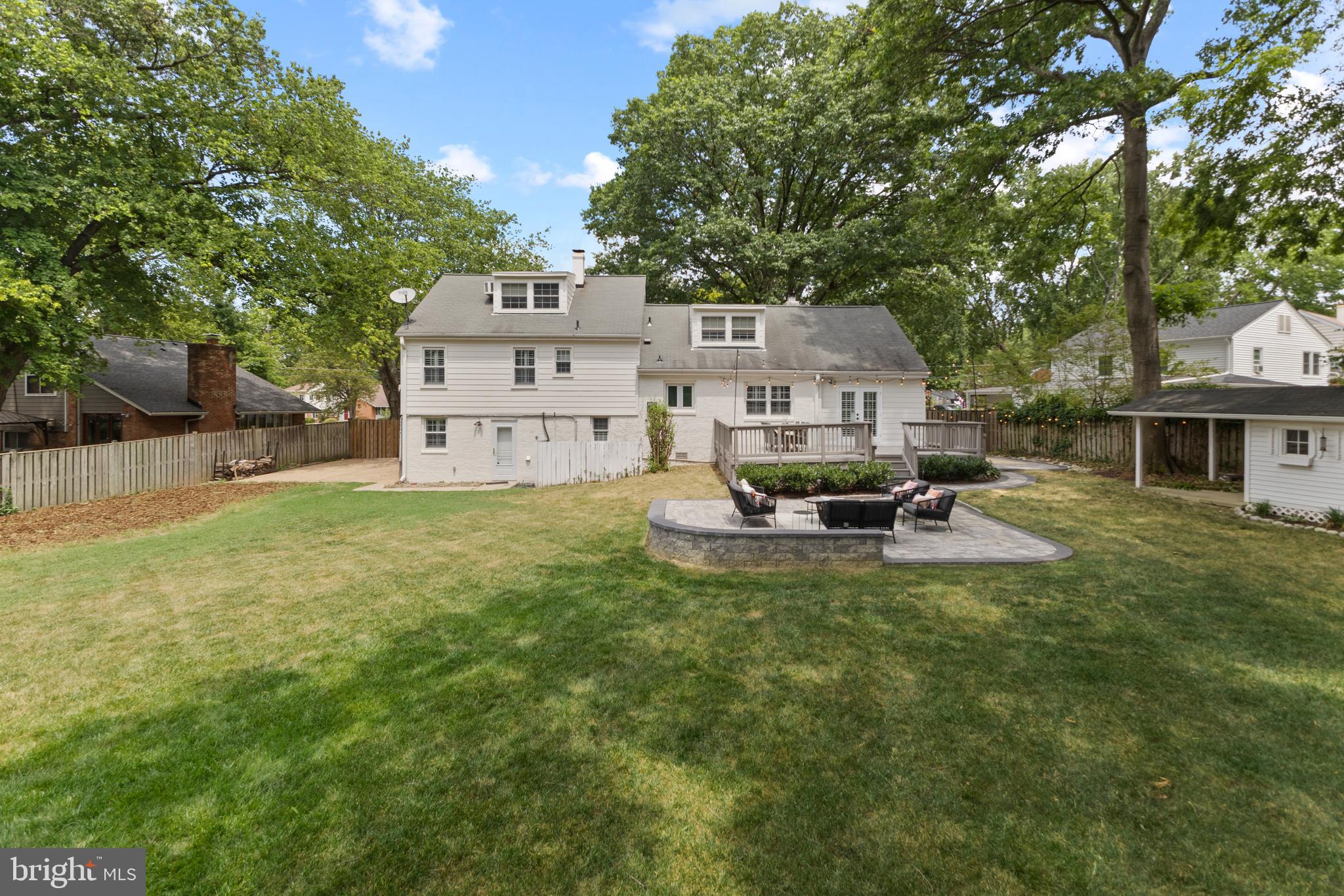 WAYNEWOOD - Residential