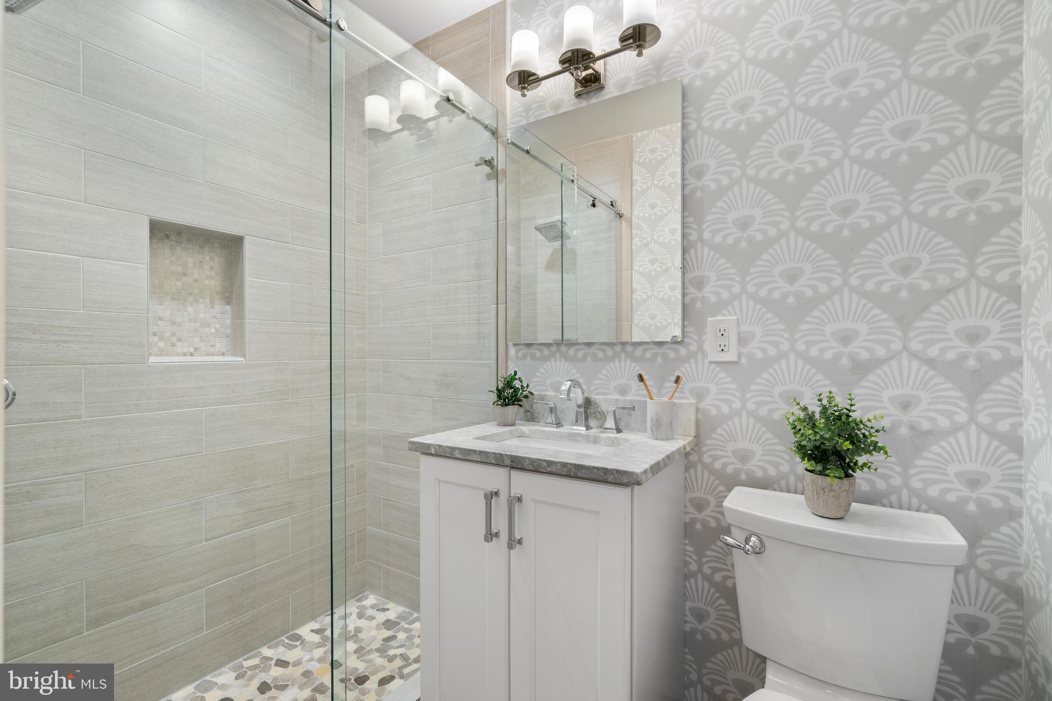 WAYNEWOOD - Residential