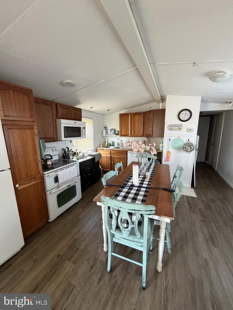 EL RANCHO ROXANA - Residential