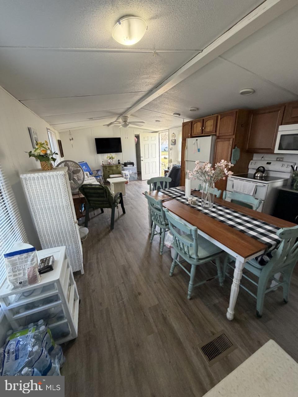 EL RANCHO ROXANA - Residential