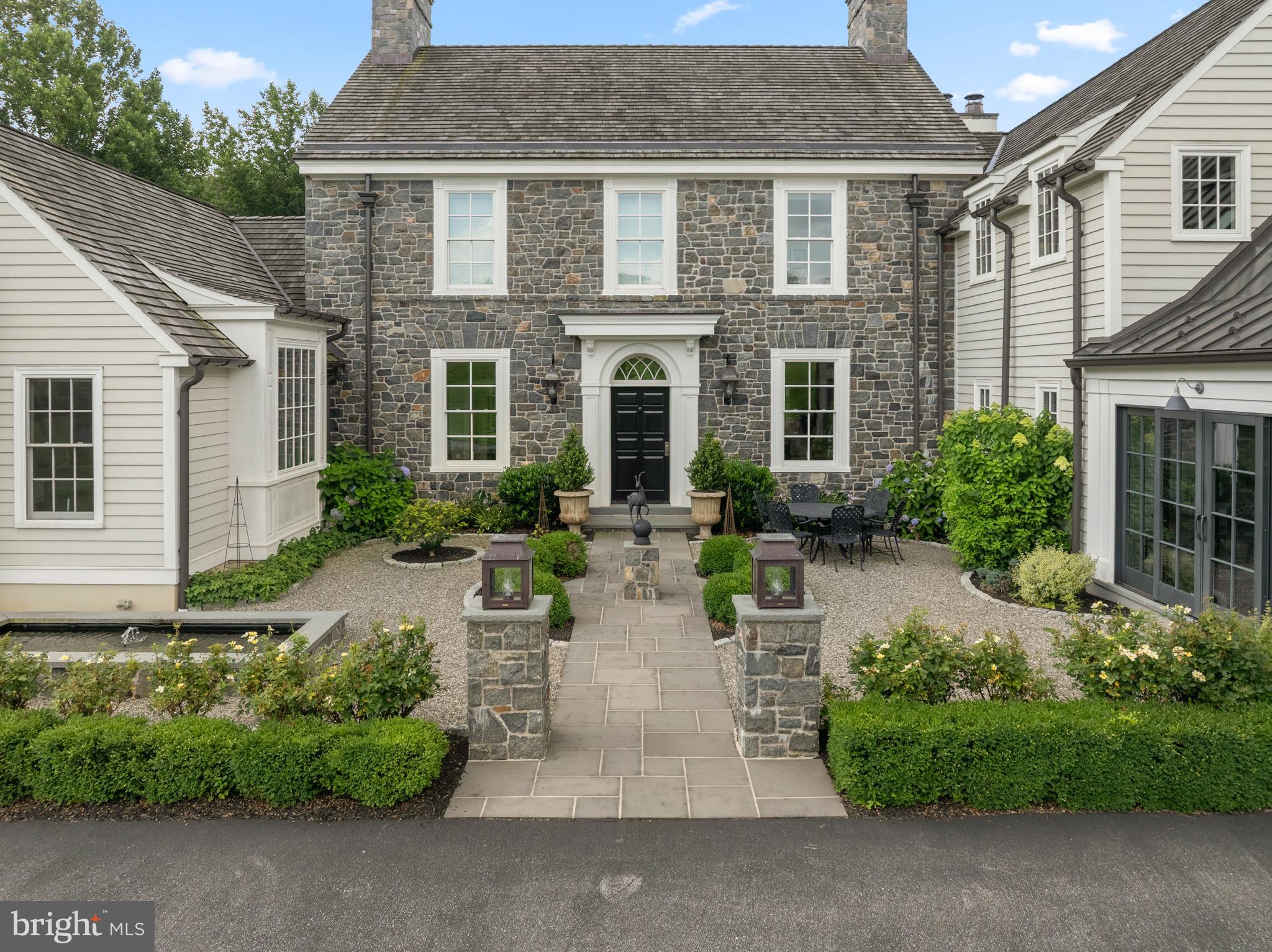 1484 W STRASBURG ROAD