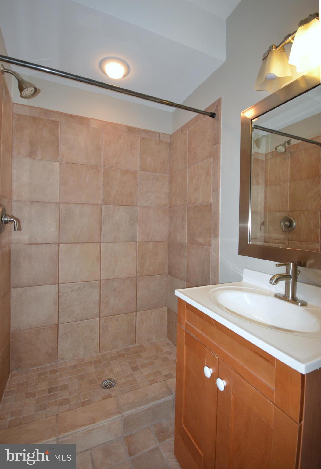 FEDERAL HILL HISTORIC DISTRICT - Residential Lease