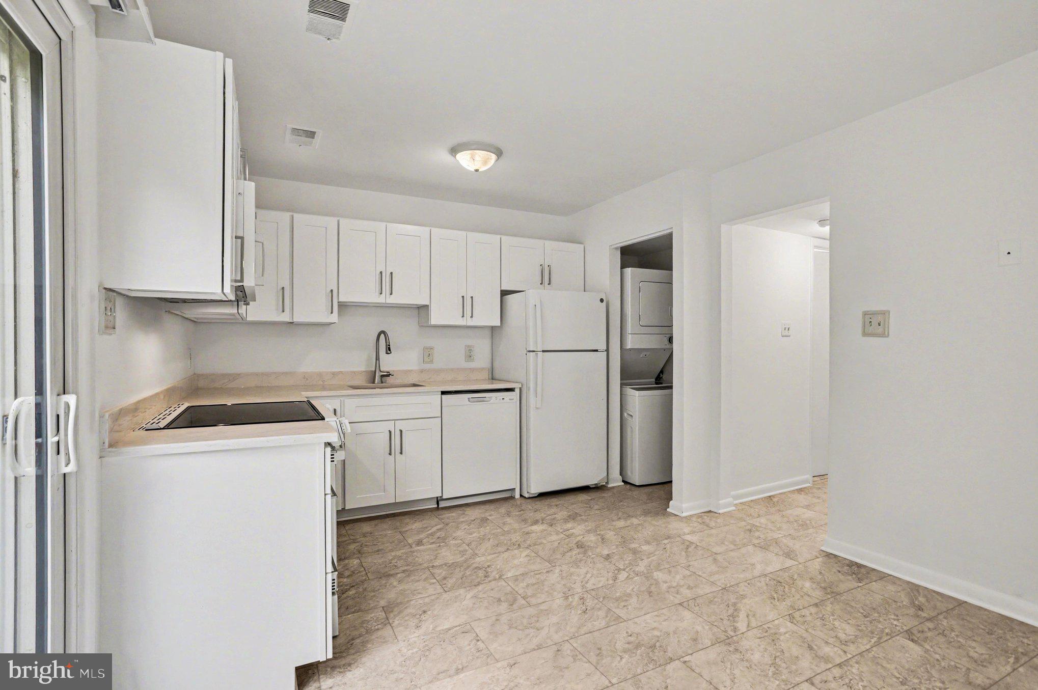 HILLTOP VILLAGE - Residential