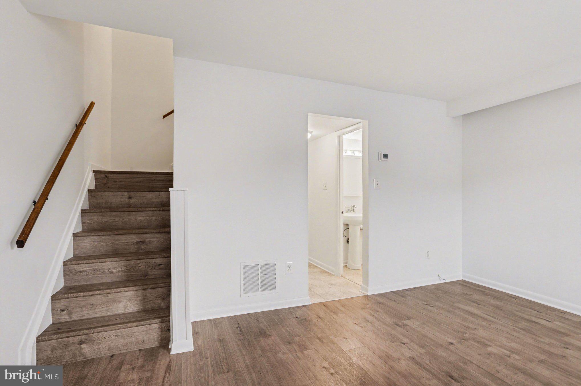 HILLTOP VILLAGE - Residential