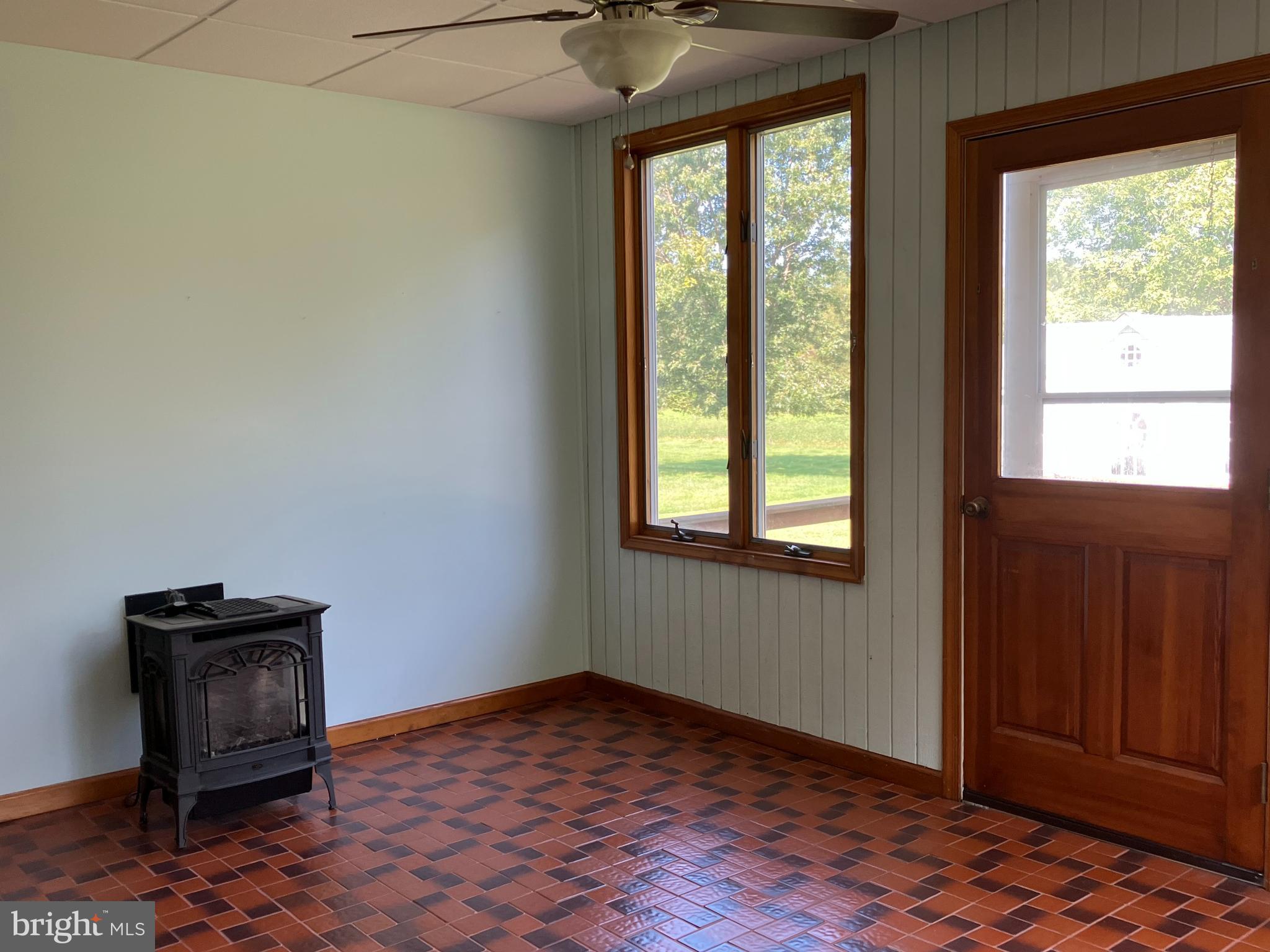 ROCK HALL - Residential