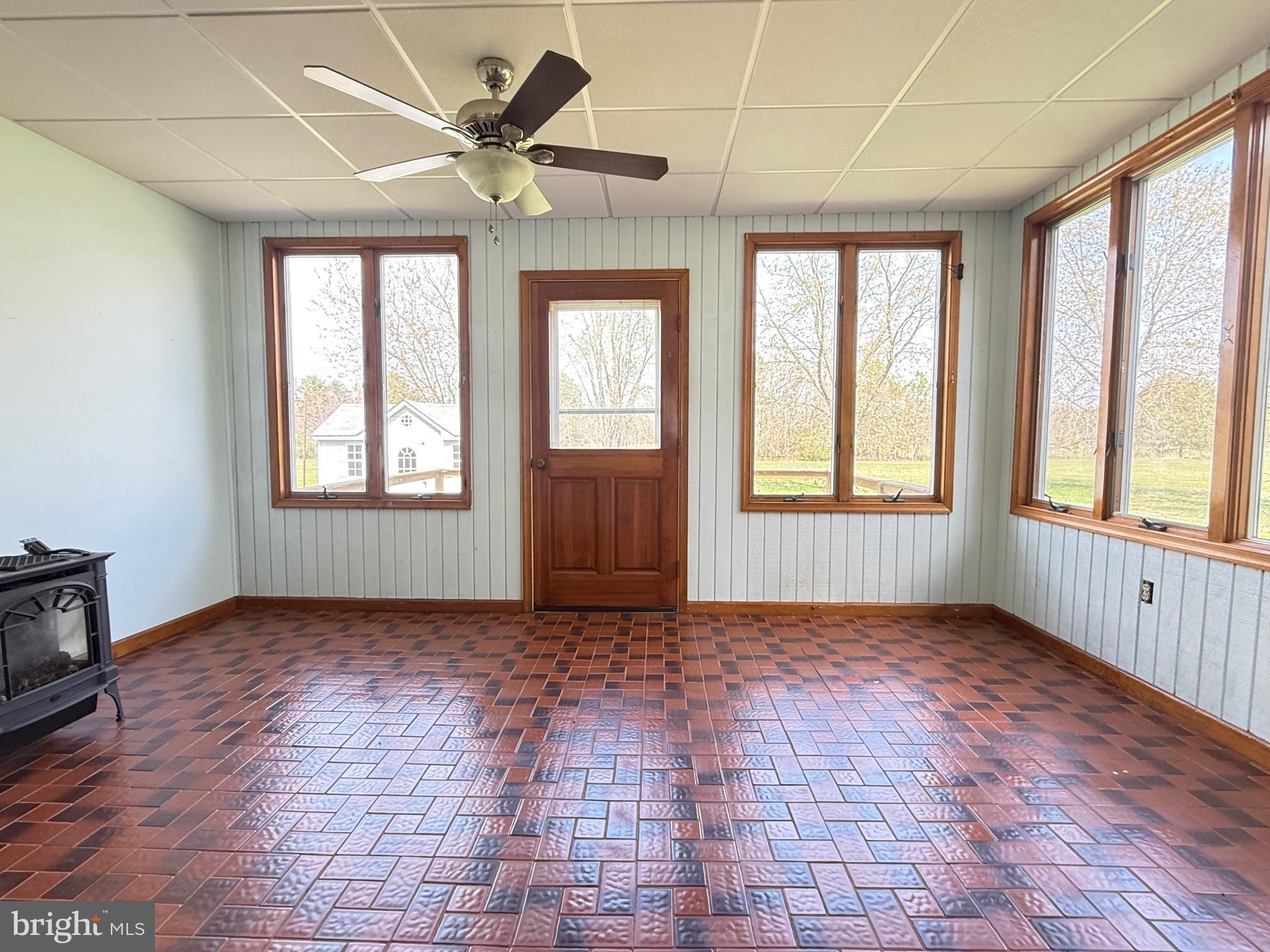 ROCK HALL - Residential