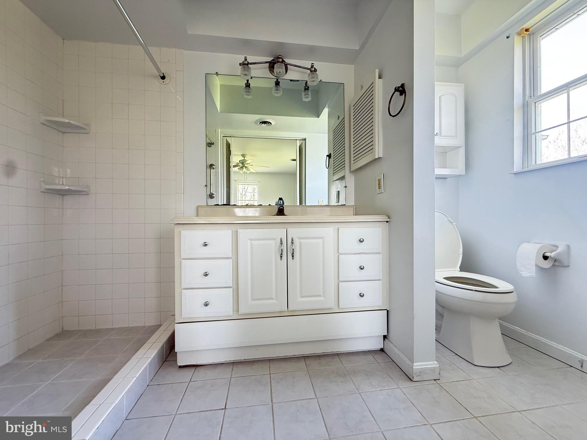 ROCK HALL - Residential