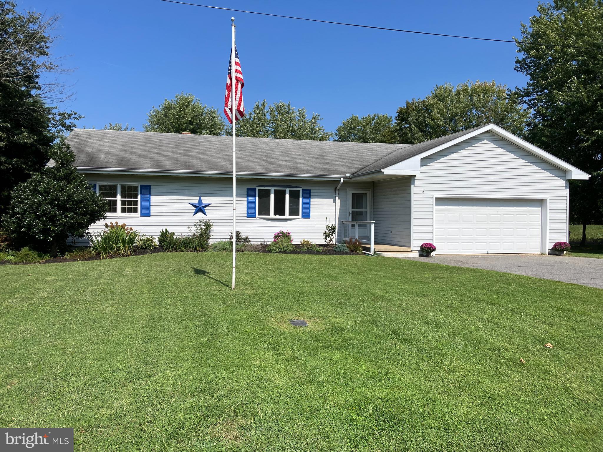ROCK HALL - Residential
