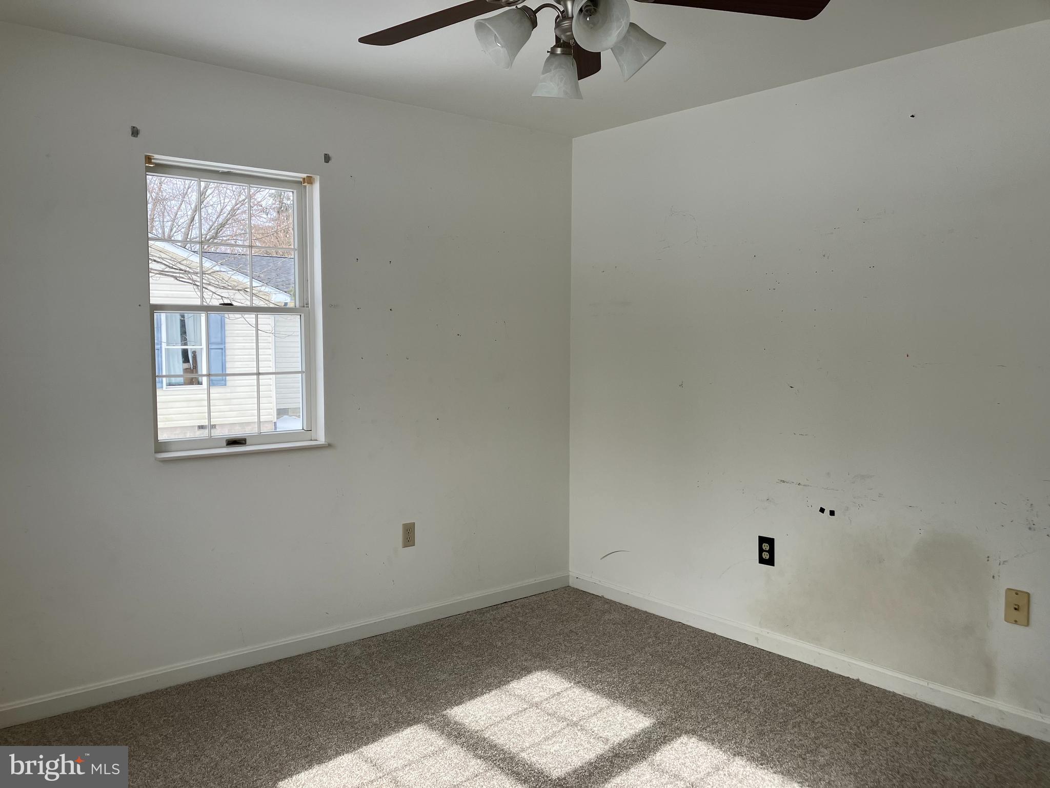 ROCK HALL - Residential