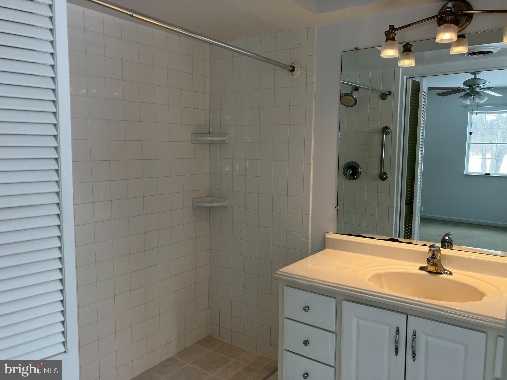 ROCK HALL - Residential