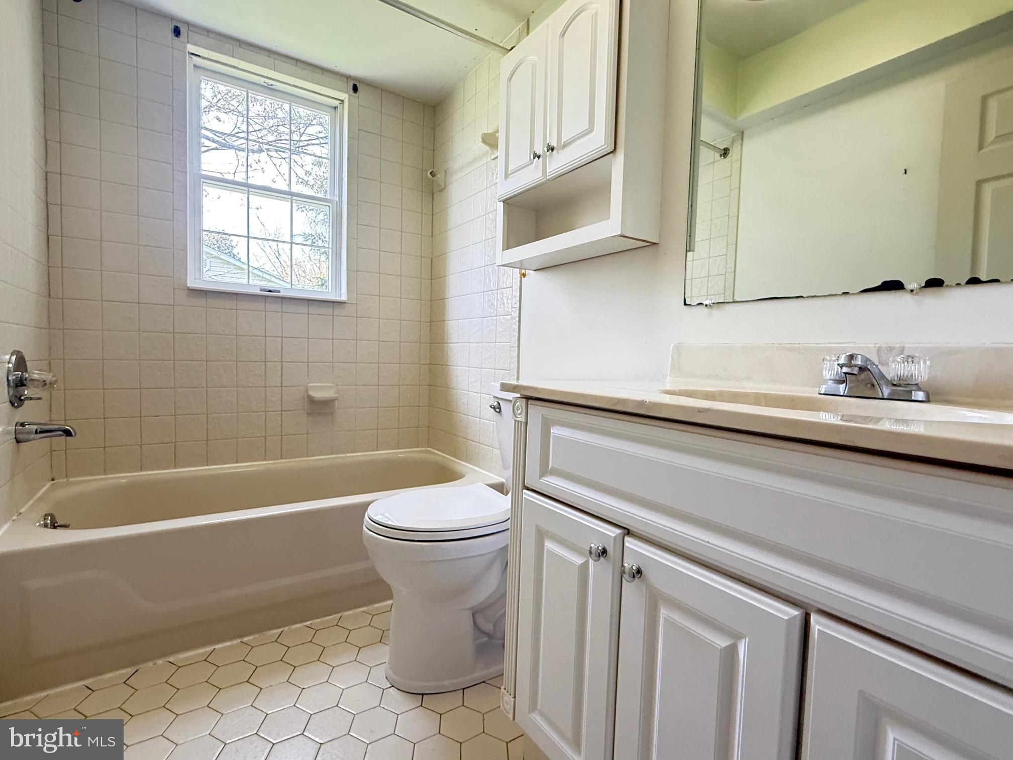 ROCK HALL - Residential