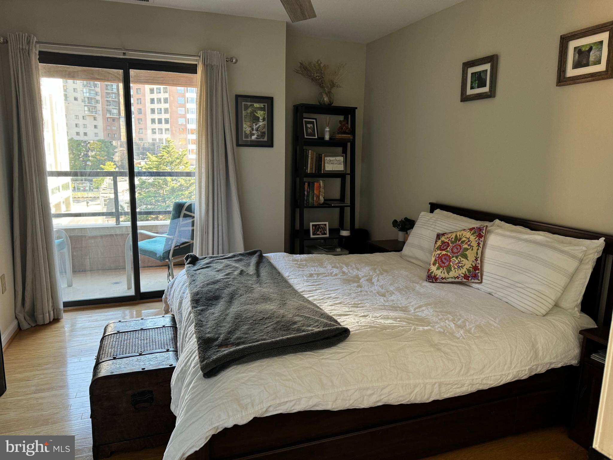 SUMMERWALK - Residential Lease