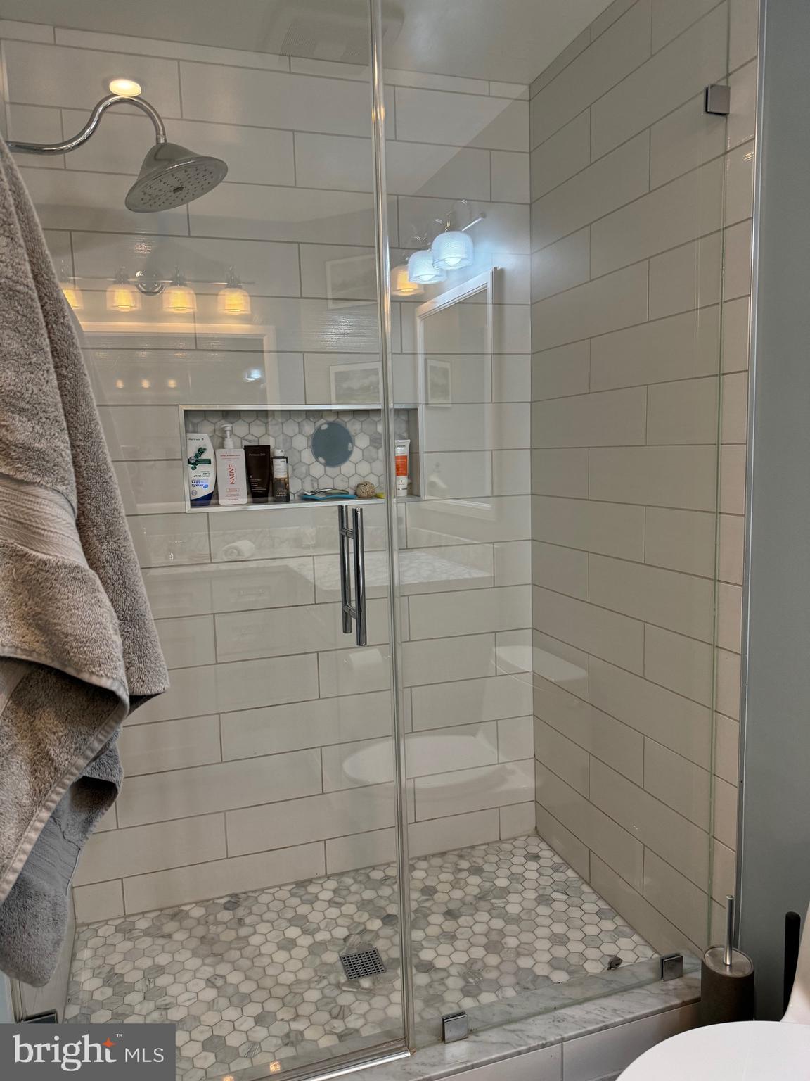 SUMMERWALK - Residential Lease