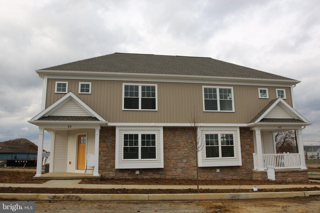 Photo of 41 Pacific Boulevard #75, Ephrata, PA 17522 (MLS # PALA2038938)