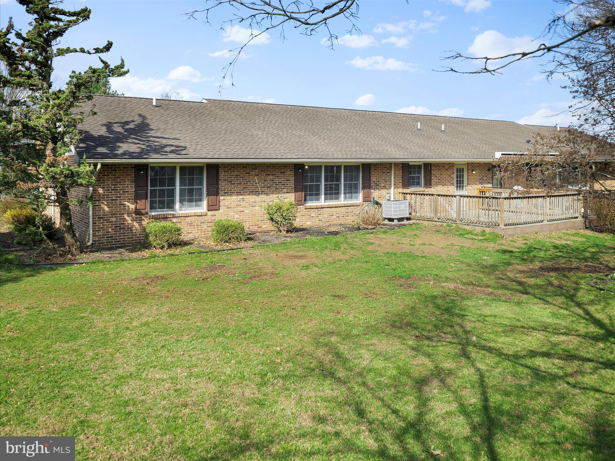 WOODCREST - Residential Lease