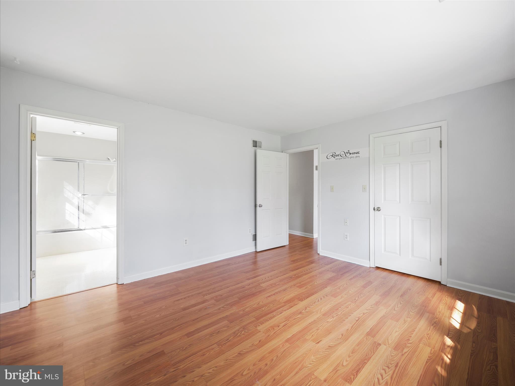 WOODCREST - Residential Lease