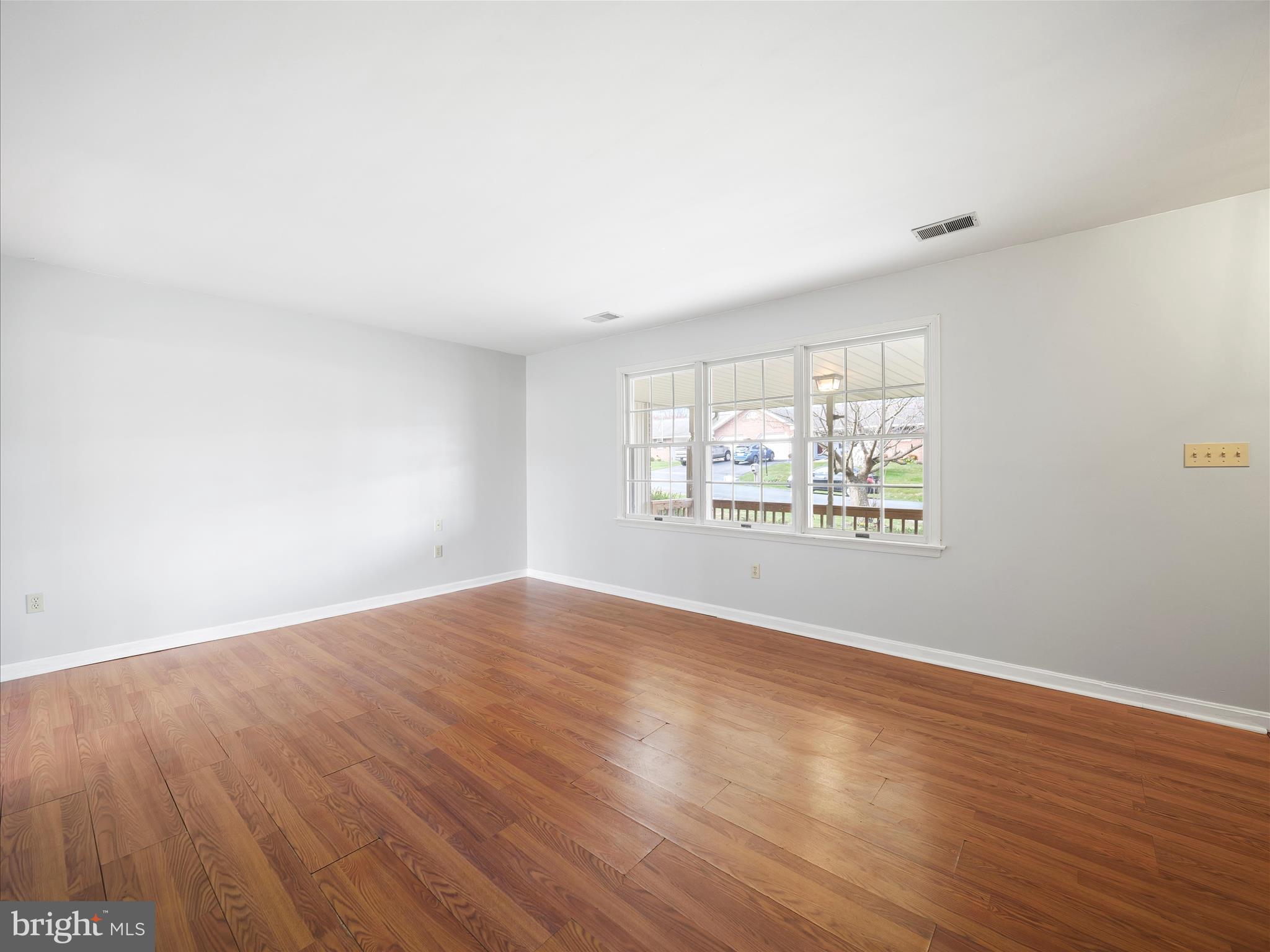 WOODCREST - Residential Lease