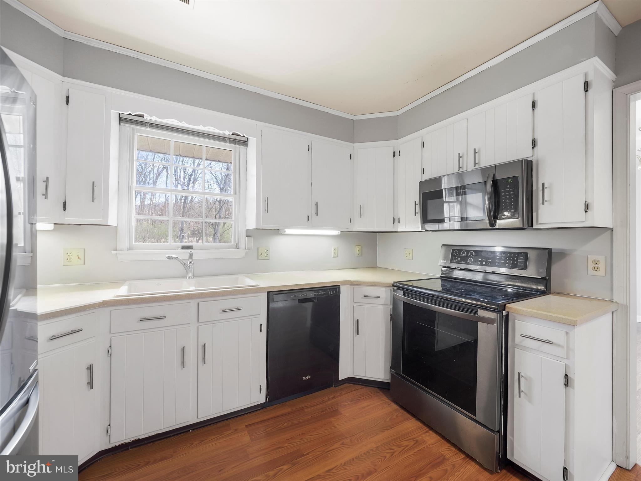 WOODCREST - Residential Lease