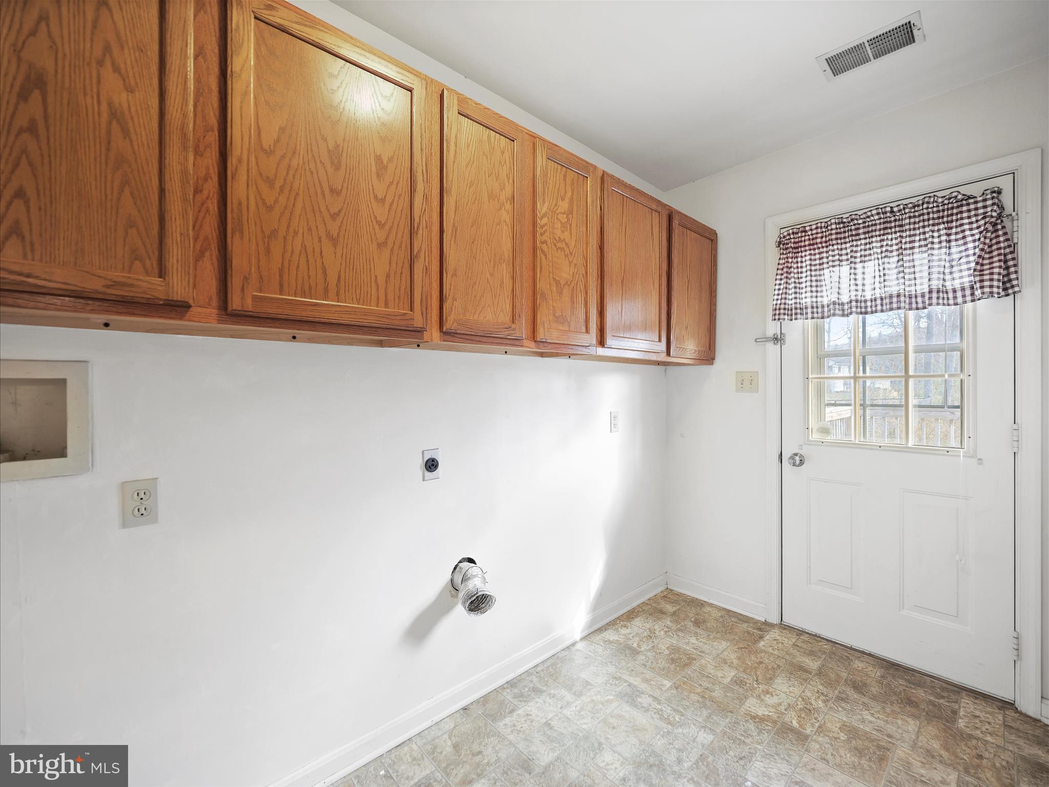 WOODCREST - Residential Lease