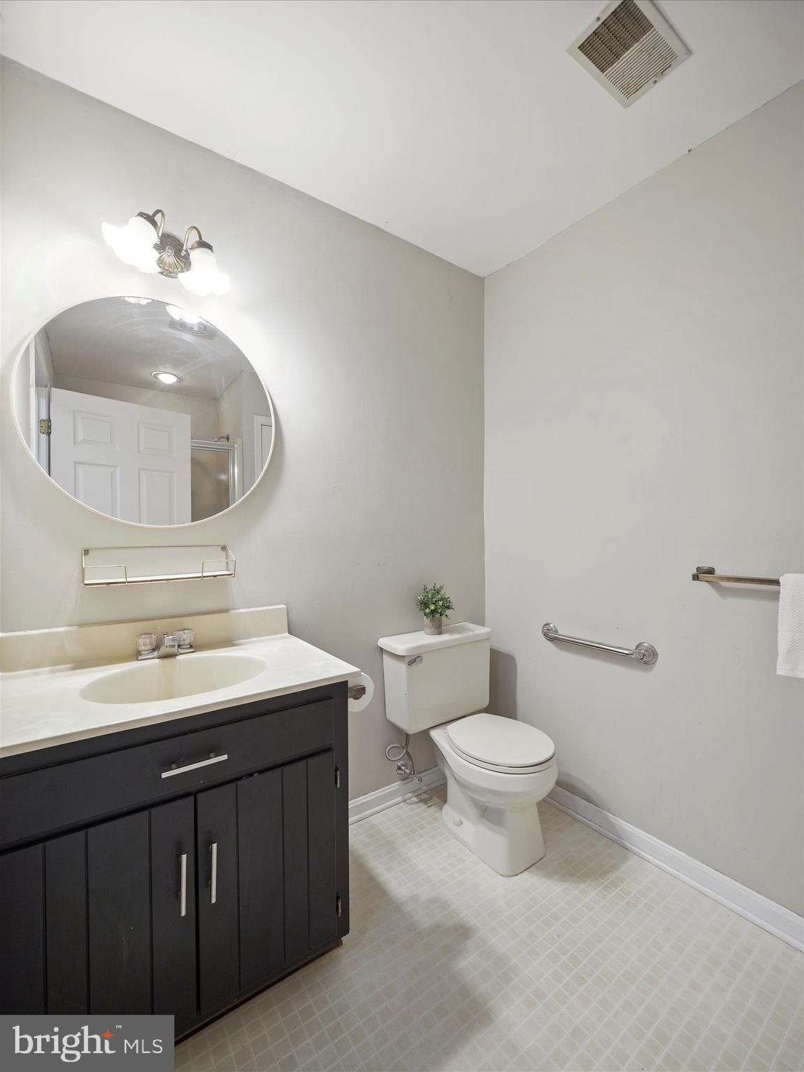 WOODCREST - Residential Lease