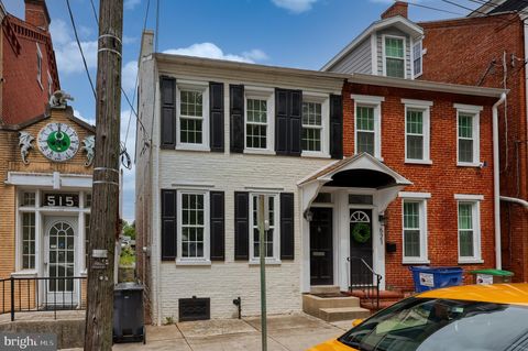 Photo of 519 Locust Street, COLUMBIA, PA 17512 (MLS # PALA2063818)