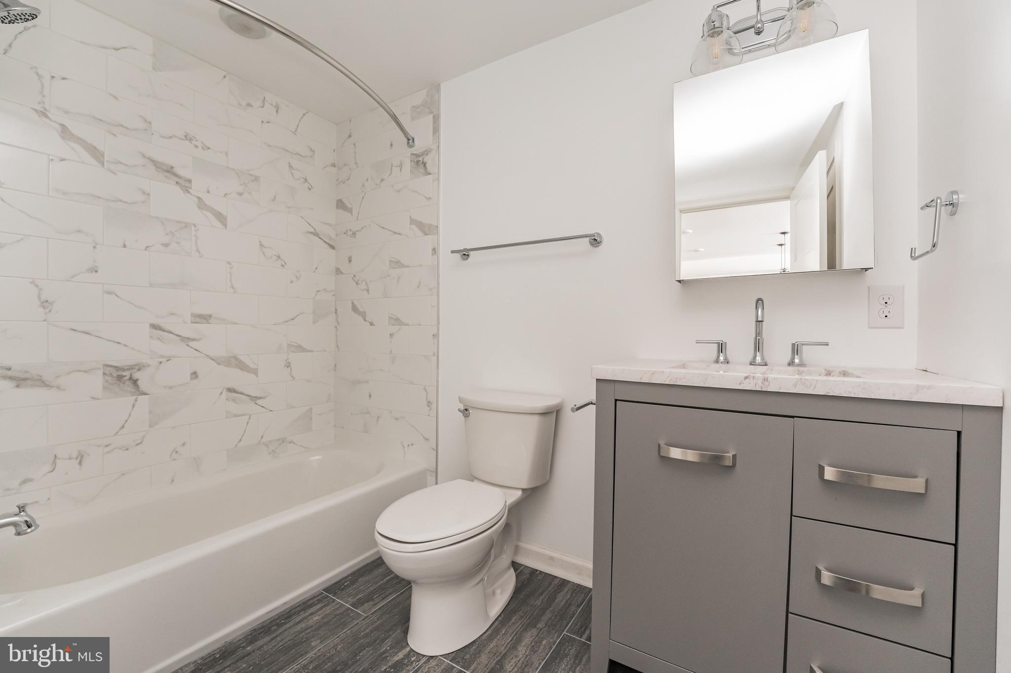 ROXBOROUGH - Residential Lease