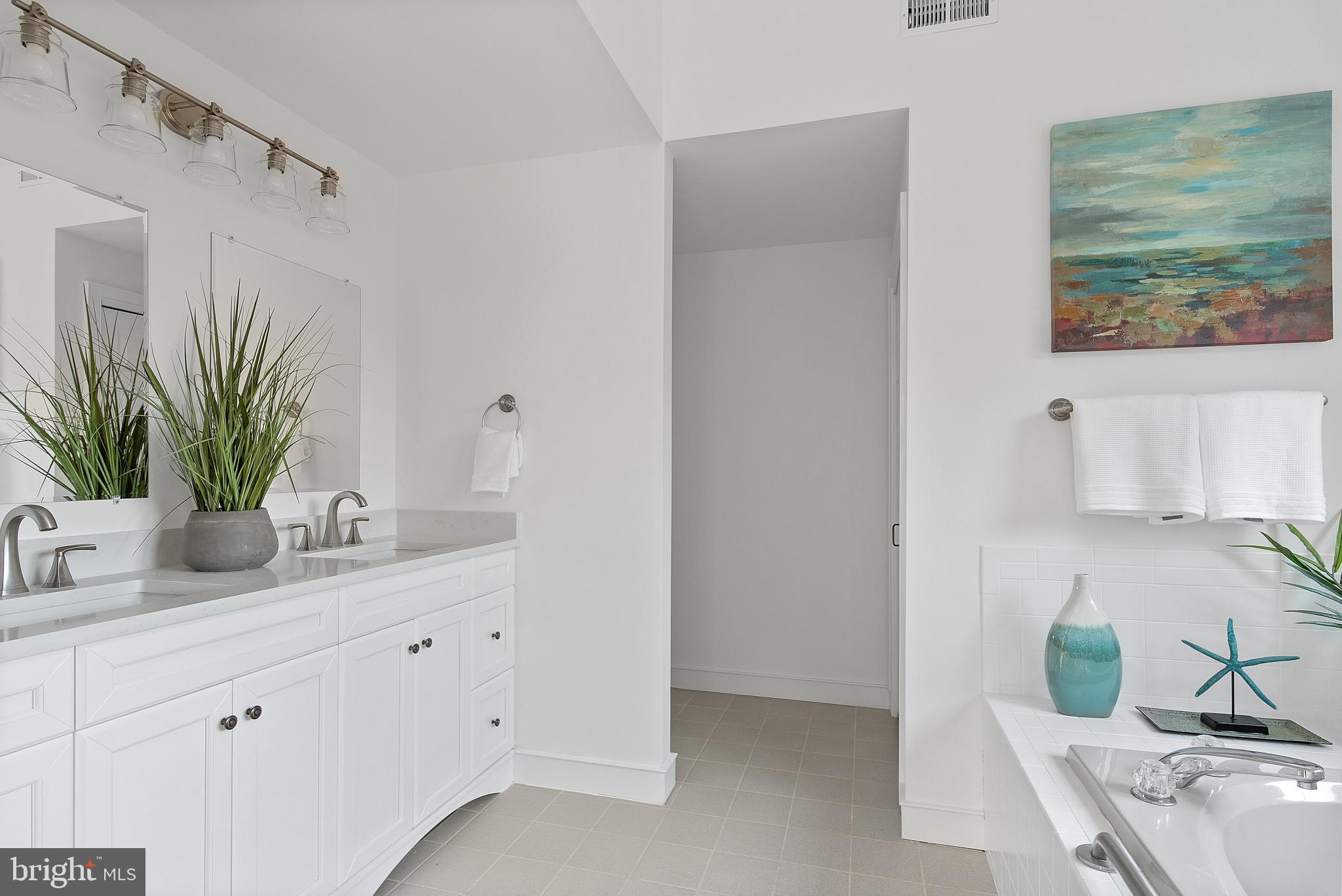 FISHING CREEK FARM - Residential