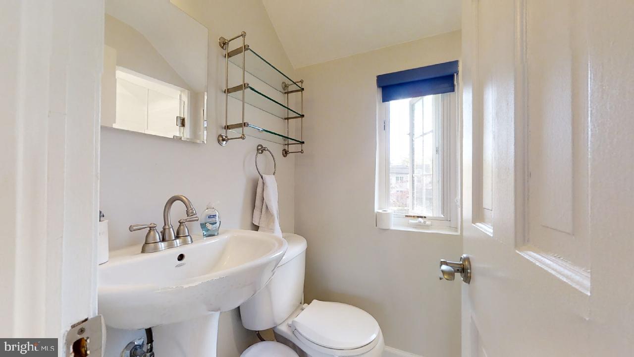 BEVERLEY HILLS - Residential Lease