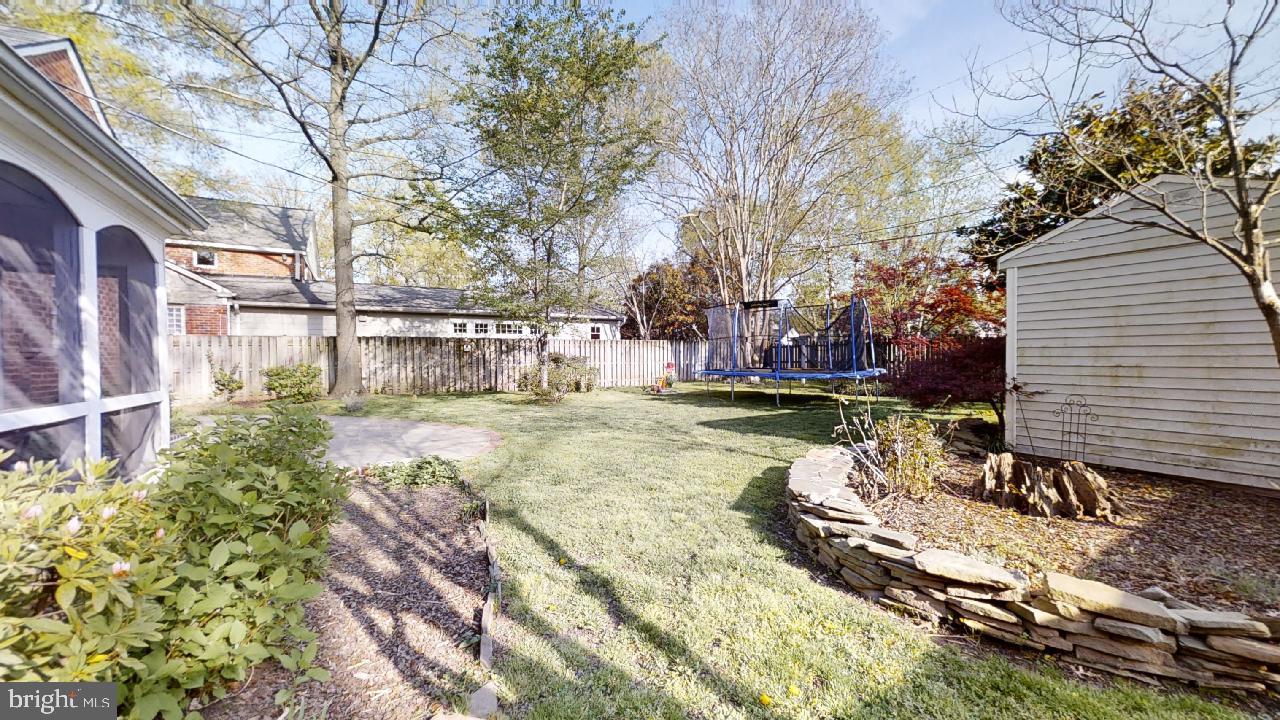 BEVERLEY HILLS - Residential Lease