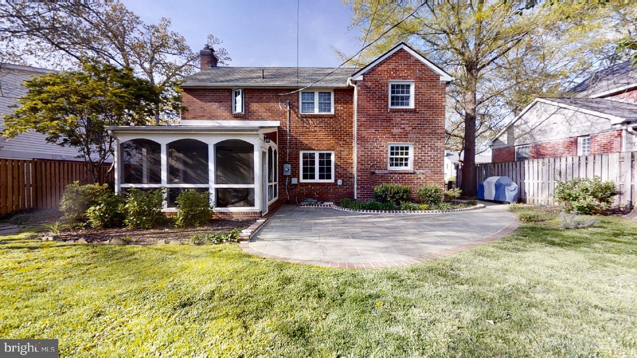 BEVERLEY HILLS - Residential Lease