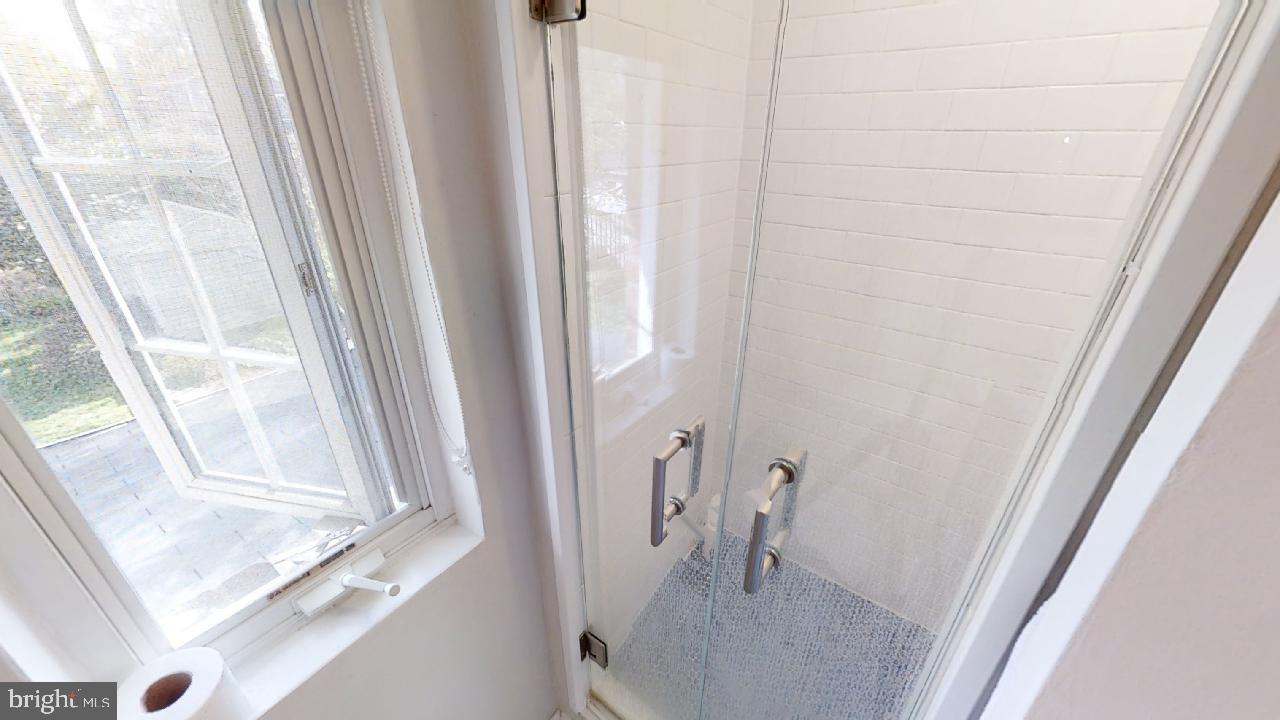 BEVERLEY HILLS - Residential Lease