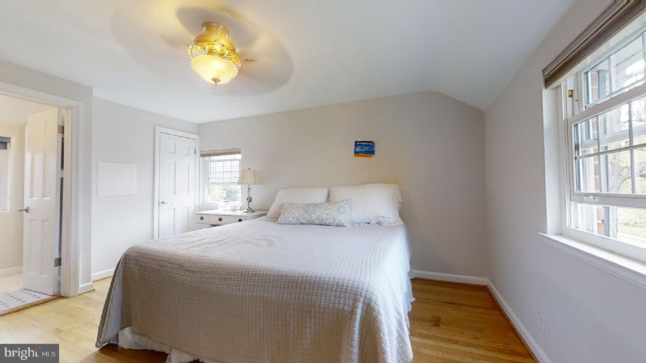 BEVERLEY HILLS - Residential Lease