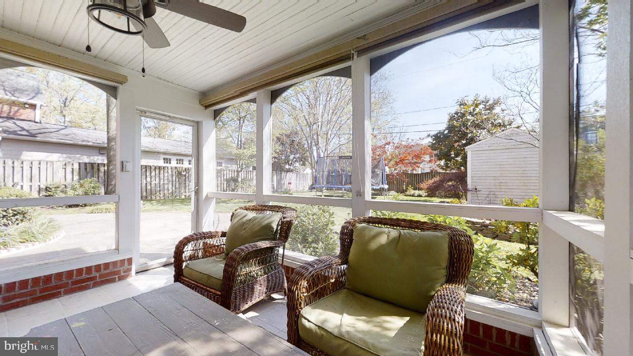 BEVERLEY HILLS - Residential Lease