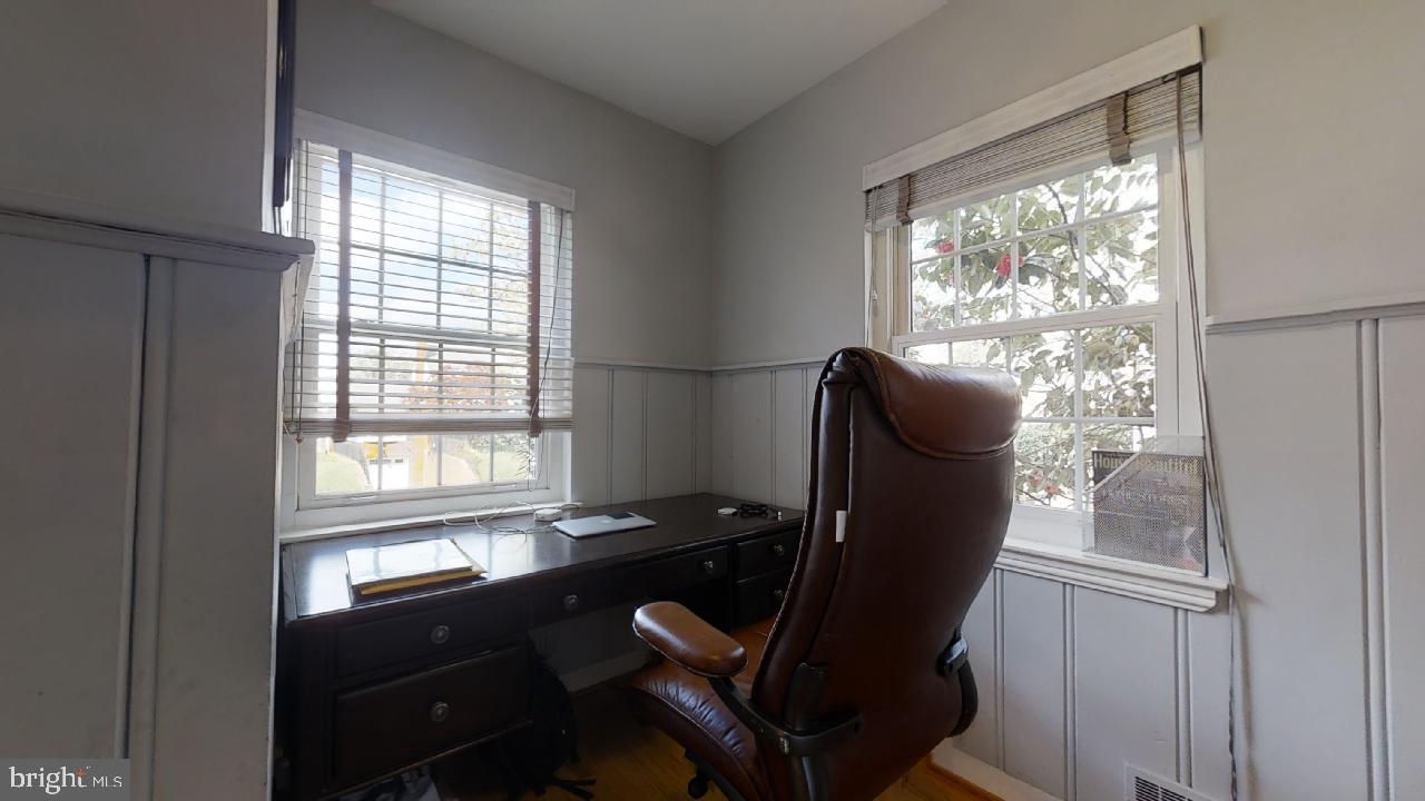 BEVERLEY HILLS - Residential Lease