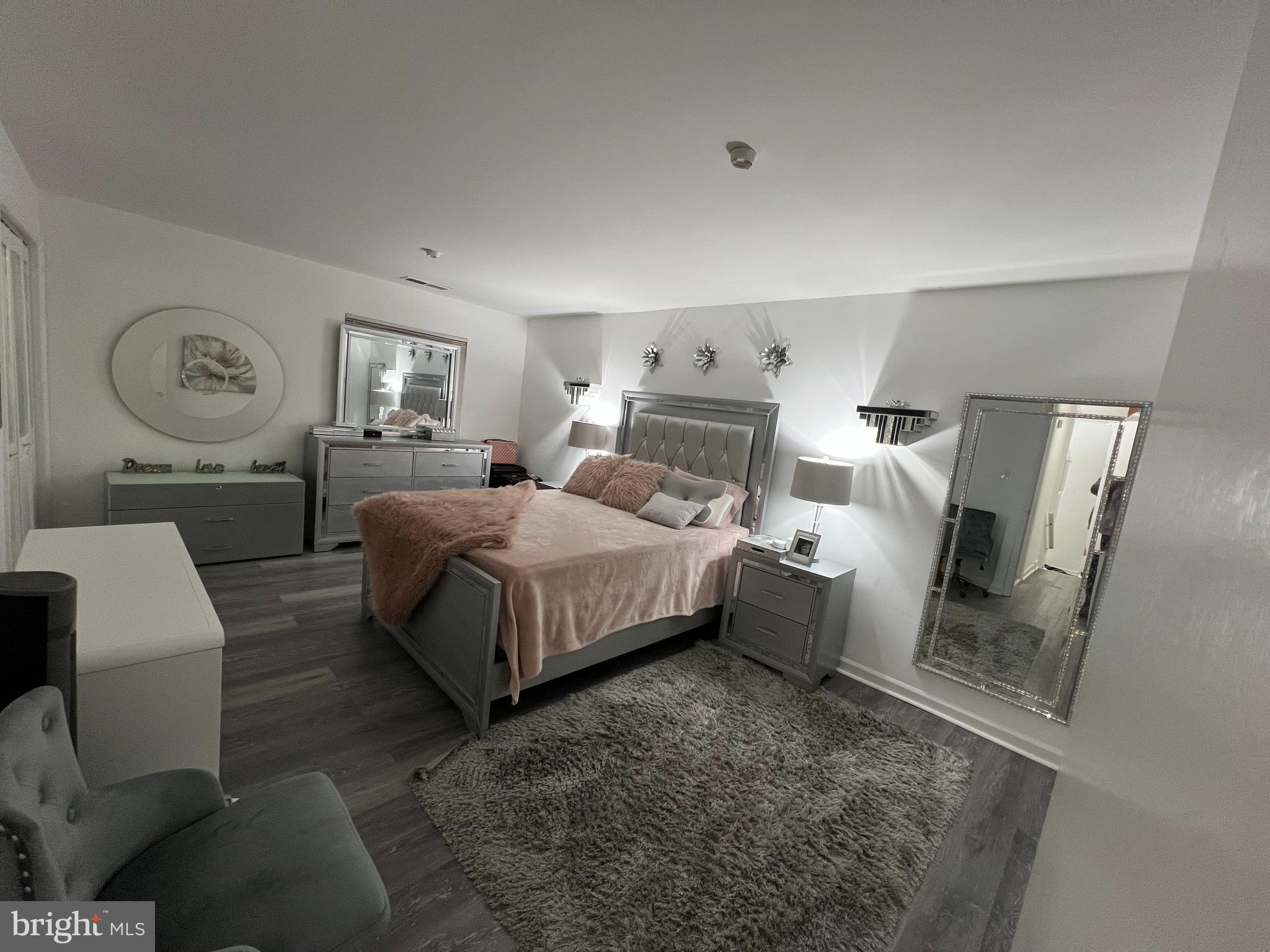 NORMANDIE ON THE LAKE II - Residential