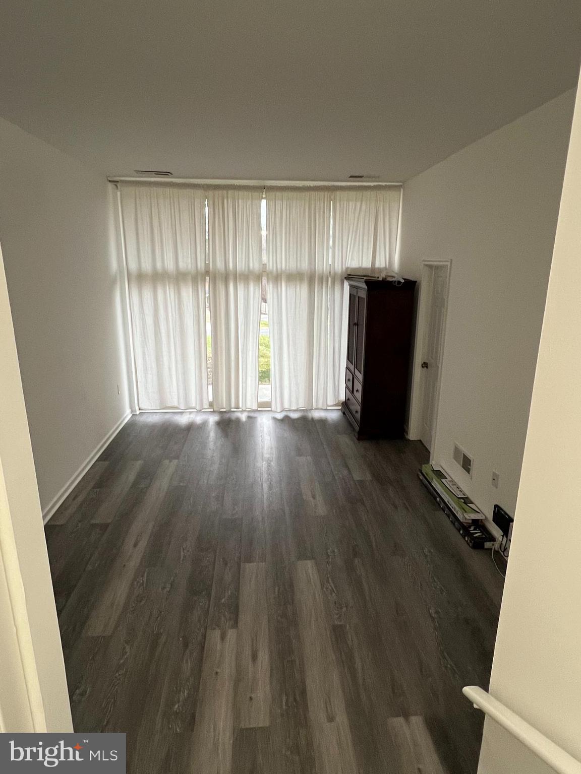 NORMANDIE ON THE LAKE II - Residential