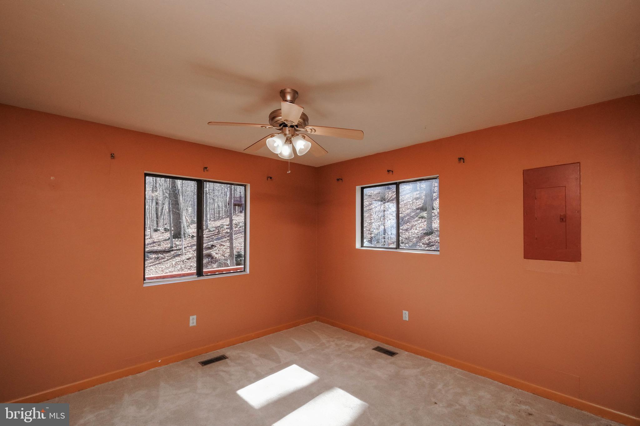 HIGH KNOB - Residential